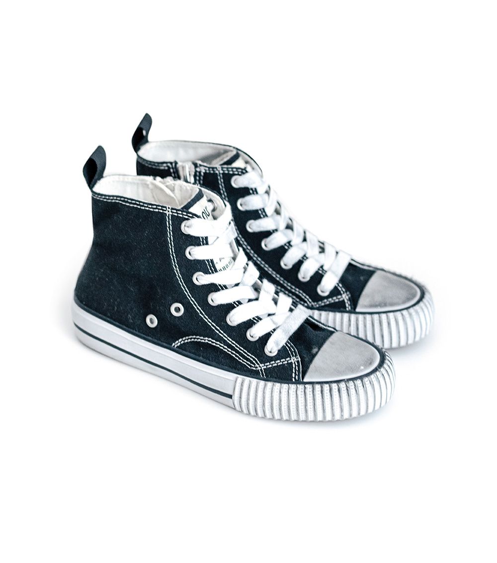 ARCHIVE | SHOES & SOCKS