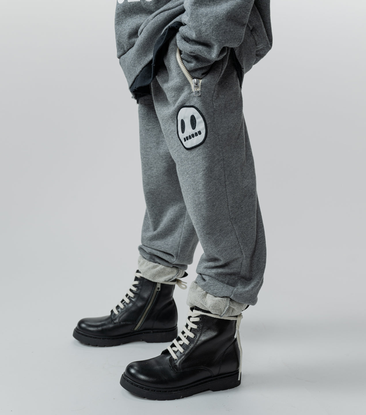 SHOES & SOCKS SALE | NUNUNU