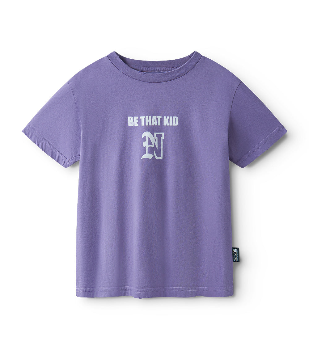 nununu be that kid box t-shirt